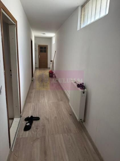 Vila 134 mp + 100mp teren, zona Metrou Piata Sudului - SUN PLAZA